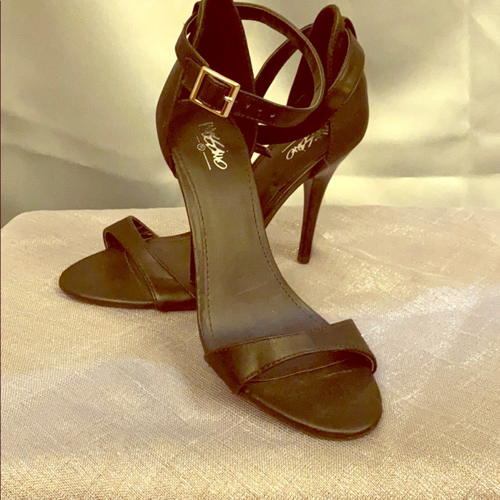 Black heels